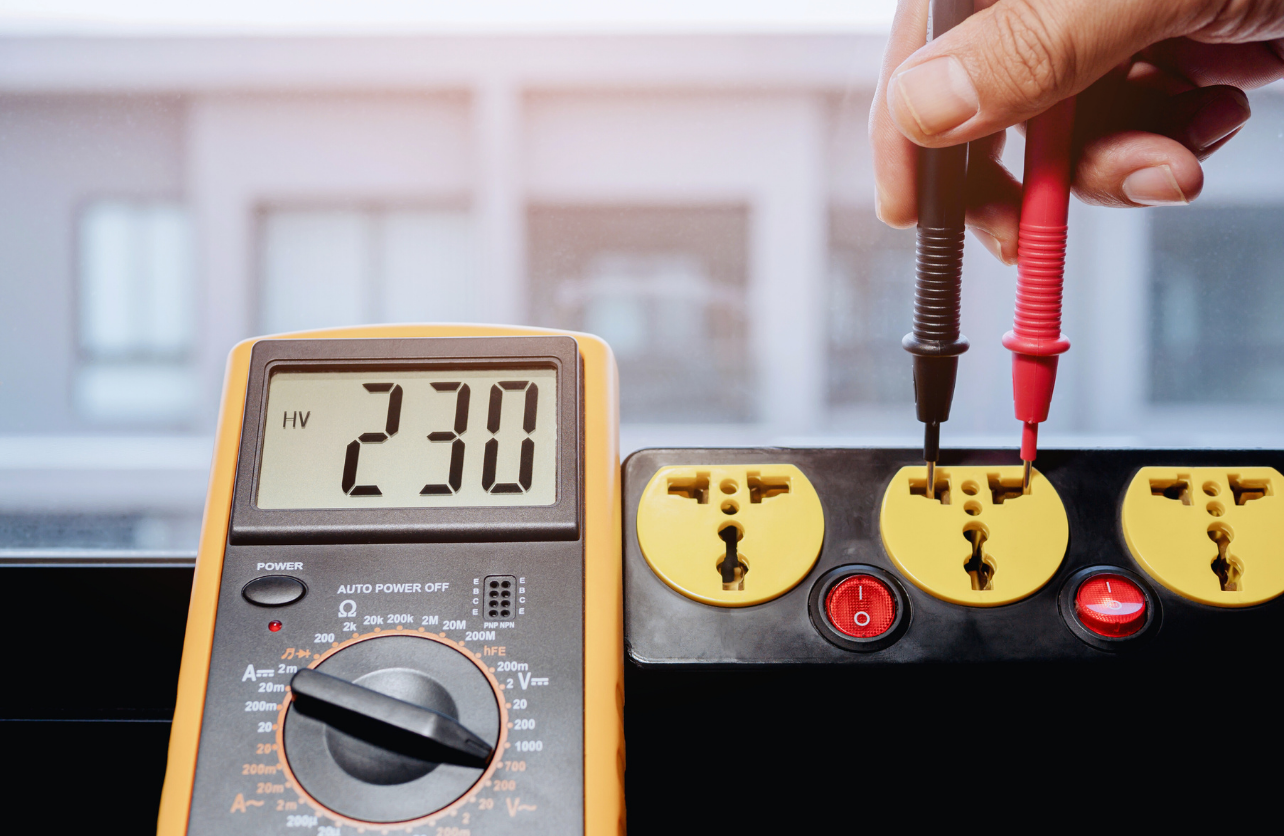 rms vs peak voltage